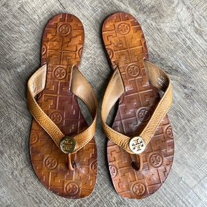 Tory Burch Thora leather flip flops